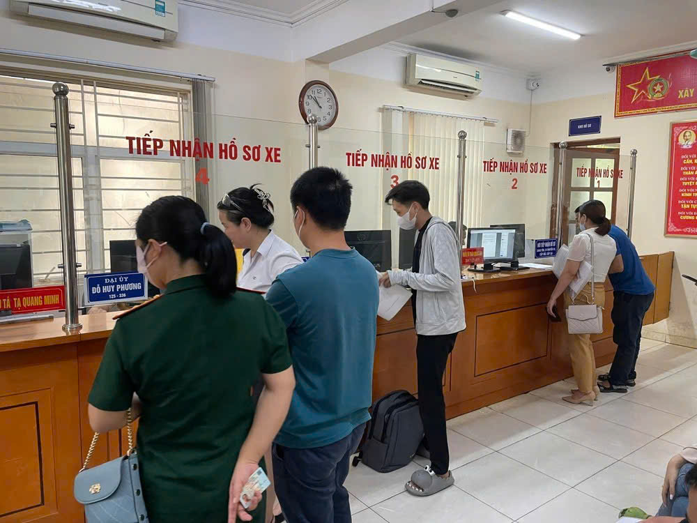 Dịch vụ sang tên đổi chủ Ô tô, Xe máy
